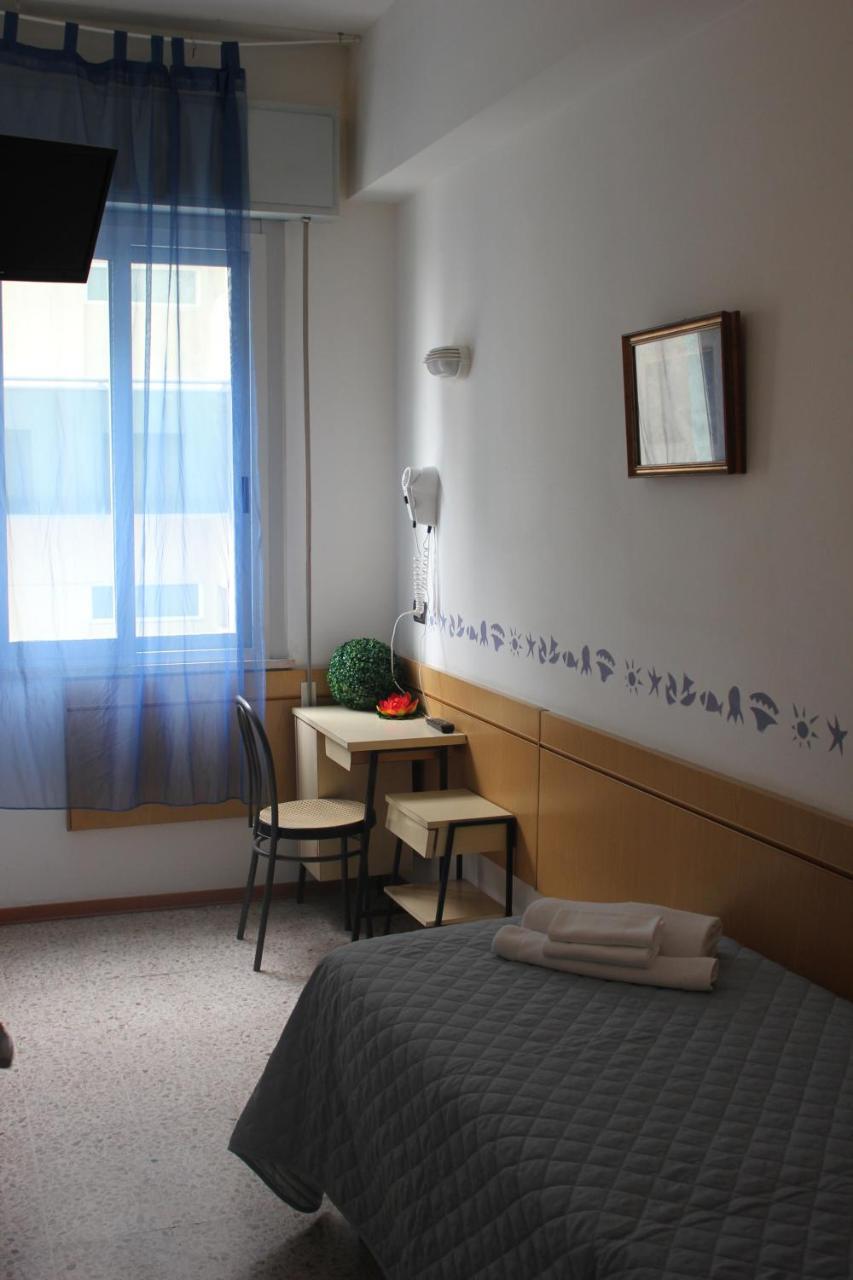 Hotel Sidney Bellaria-Igea Marina Exterior photo